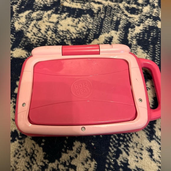 LeapFrog 2-in-1 LeapTop Touch Pink - Picture 2 of 3